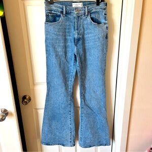 Abercrombie & Fitch the flare ultra high rise Blue Denim Jeans women’s 30/10r...